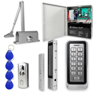Система СКУД KIT-208C-350UPS с доводчиком 85, блоком резервного питания, 7Ач Готовый комплект СКУД включает все необходимое для надежного контроля доступа: панель  PS-208C-EMW с поддержкой RFID-ключей и PIN-кодов (до 1000 пользователей), электромагнитный замок PS-ML350 (350 кг удержания), кнопку выхода, блок резервного питания SP1205 и доводчик PS-M85S (для дверей весом до 85кг).